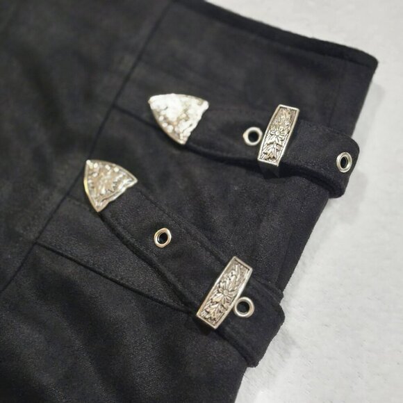 Forever 21 ✦ Black Vegan Suede Mini Skirt ✦ Silver Western Buckles Rivet Details - Picture 6 of 10